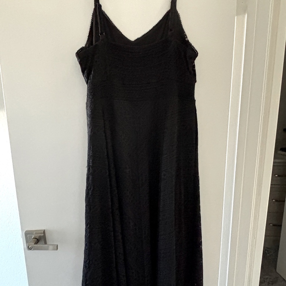 Torrid Black Lace Midi dress with pockets + adjustable straps - Picture 4 of 10